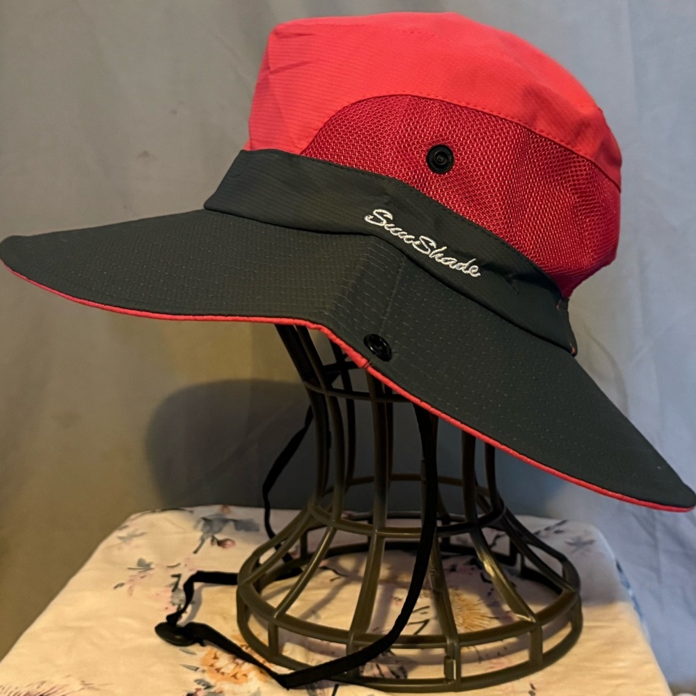 Sunshade Women's Two-Tone Adventure Hat
